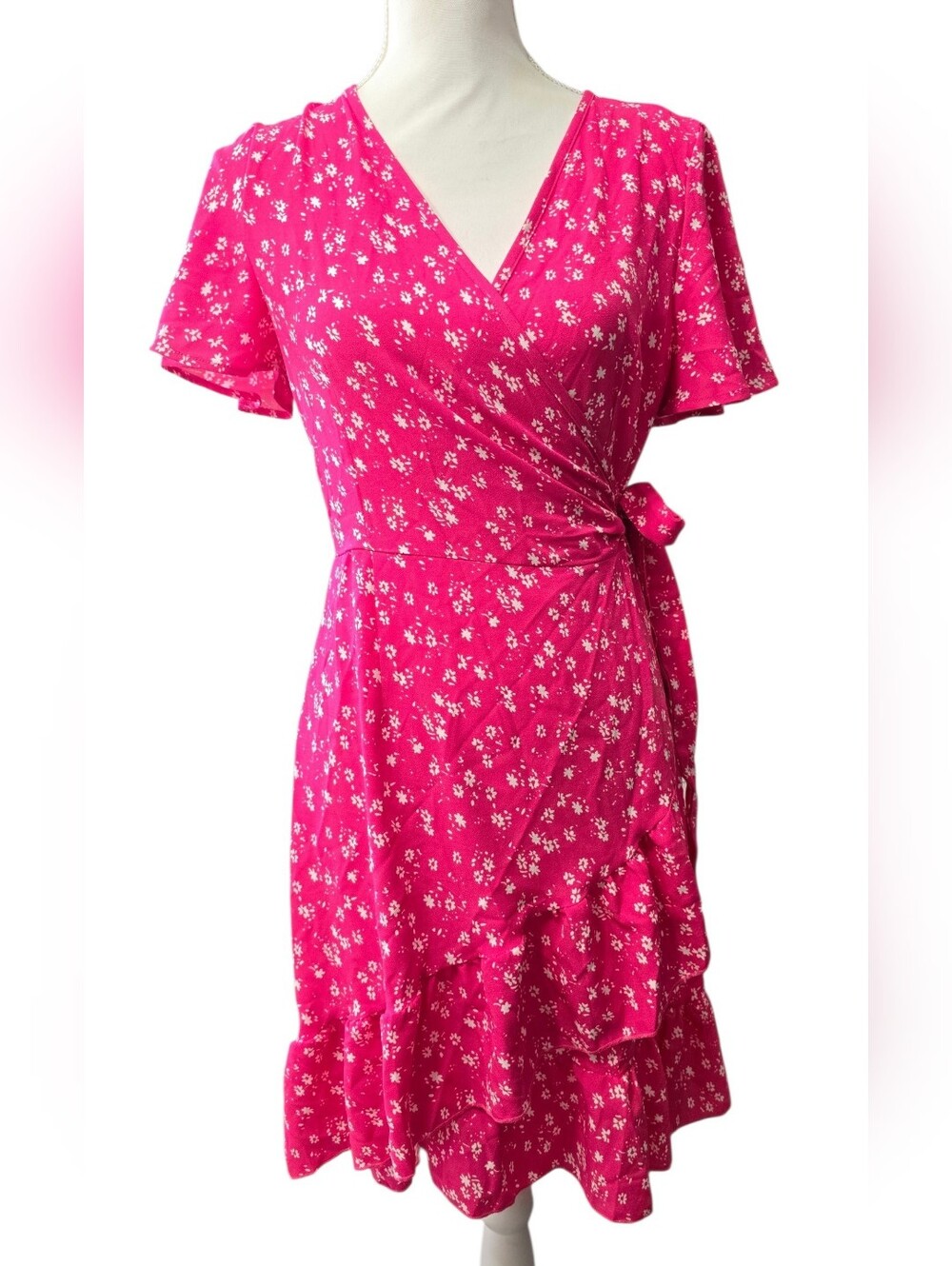 Feminine Hot Pink Floral Wrap Midi Dress with Tie Waist